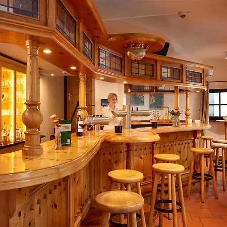 Derichsweiler Hof 4*