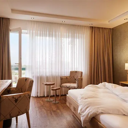 Derichsweiler Hof 4*