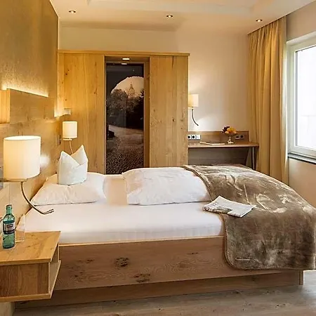 Derichsweiler Hof 4* Nuembrecht