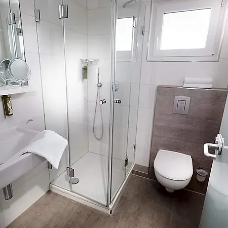 Derichsweiler Hof 4* Nuembrecht