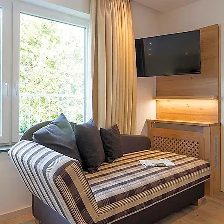 Derichsweiler Hof 4*
