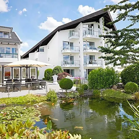 Derichsweiler Hof Hotel 4*